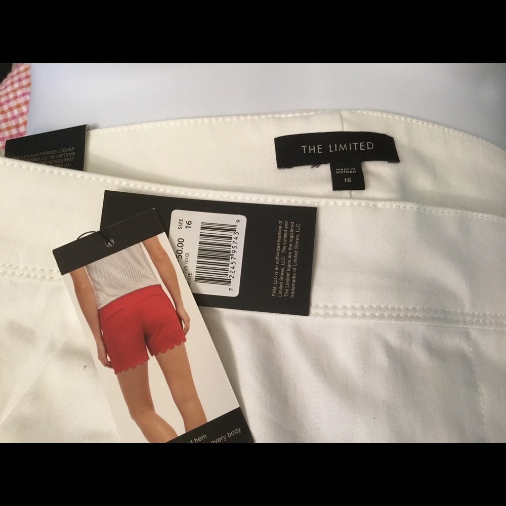 The Limited shorts NWT - Picture 2 of 8